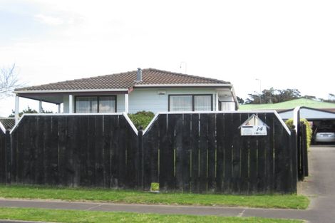 Photo of property in 14 Sheffield Place, Springvale, Whanganui, 4501