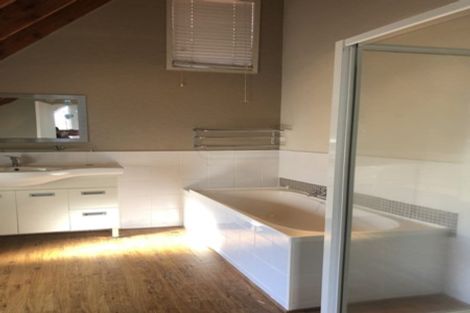 Photo of property in 117a Browns Bay Road, Browns Bay, Auckland, 0630