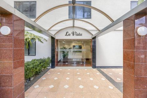 Photo of property in Mon Desir Apartments, 6/173b Hurstmere Road, Takapuna, Auckland, 0622