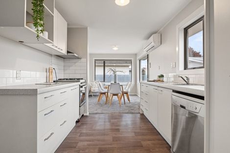 Photo of property in 71 Wingate Street, Redwood, Christchurch, 8051