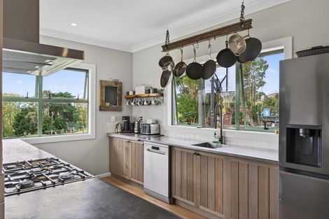 Photo of property in 161 Ranganui Road, Kaiwaka, 0573