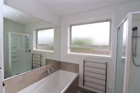 Photo of property in 15 Newbridge Place, Ilam, Christchurch, 8041