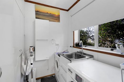 Photo of property in 6 Norwich Avenue, Spotswood, New Plymouth, 4310