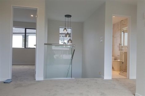 Photo of property in 3a Horizon Way, West Harbour, Auckland, 0618