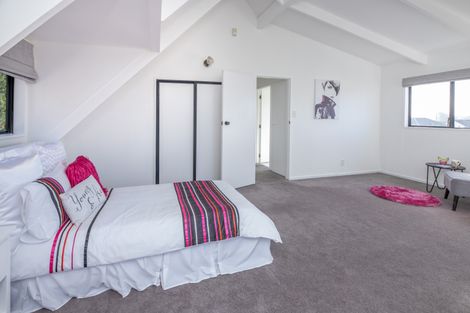 Photo of property in 64 Effingham Street, North New Brighton, Christchurch, 8083