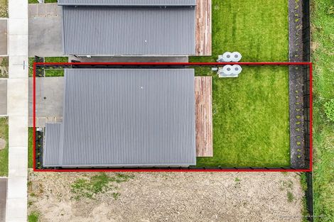 Photo of property in 35 Overton Street, Rototuna North, 3210