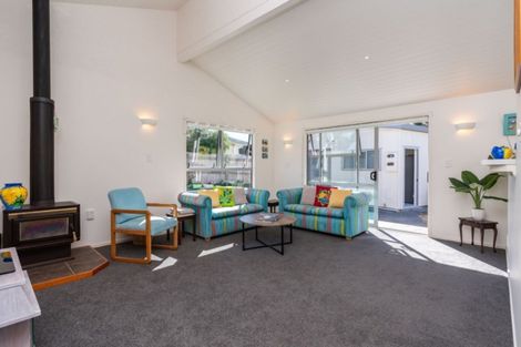 Photo of property in 5 Holiday Crescent, Mangawhai Heads, Mangawhai, 0505