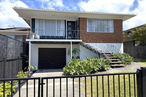 Photo of property in 1/3 Butterworth Drive, Glendene, Auckland, 0602