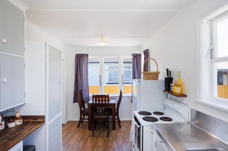Photo of property in 25 Humber Street, Roslyn, Palmerston North, 4414