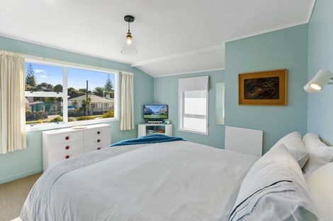 Photo of property in 50 Moana Street, Otaki Beach, Otaki, 5512