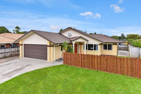 Photo of property in 31 Carisbrook Crescent, Papakura, 2110