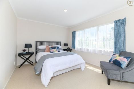 Photo of property in 28 Santa Ana Drive, Dannemora, Auckland, 2016
