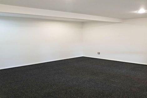 Photo of property in 92 Browns Bay Road, Rothesay Bay, Auckland, 0630