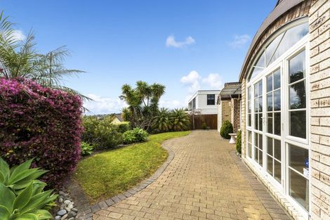 Photo of property in 14 Pittville Place, Henderson, Auckland, 0612