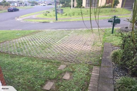 Photo of property in 1 Bernish Place, East Tamaki, Auckland, 2013