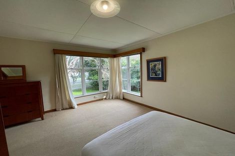 Photo of property in 5 Harbour View Road, Point Chevalier, Auckland, 1022
