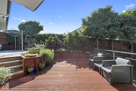 Photo of property in 2 Grenache Place, Rototuna, Hamilton, 3210