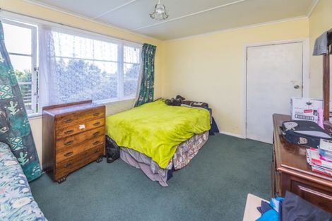 Photo of property in 20 Egmont Street, Castlecliff, Whanganui, 4501