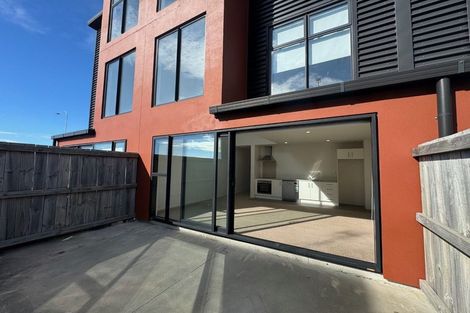 Photo of property in 15/17 Owens Place, Mount Maunganui, 3116