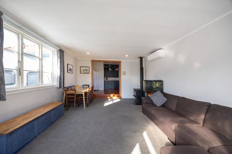 Photo of property in 43 Frederick Street, Terrace End, Palmerston North, 4410