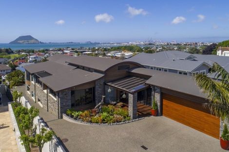 Photo of property in 2/26 Pillans Road, Otumoetai, Tauranga, 3110