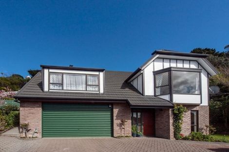 Photo of property in 117 Churton Drive, Churton Park, Wellington, 6037