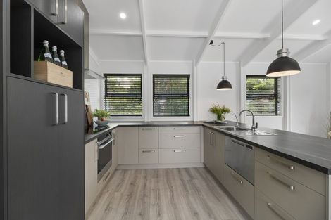 Photo of property in 96 Eliot Street, New Plymouth, 4310