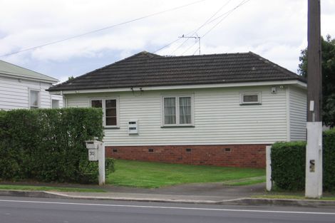 Photo of property in 30 Mount Smart Road, Onehunga, Auckland, 1061