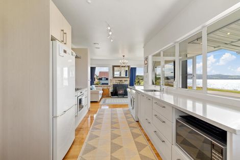 Photo of property in 81 Robinson Avenue, Holdens Bay, Rotorua, 3010