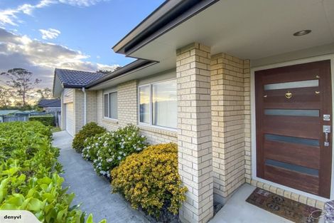 Photo of property in 30 Bradnor Meadows Drive, Swanson, Auckland, 0612