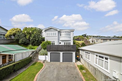 Photo of property in 85 The Parade, Island Bay, Wellington, 6023