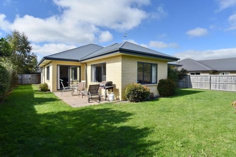 Photo of property in 10 Pukeko Place, Rangiora, 7400