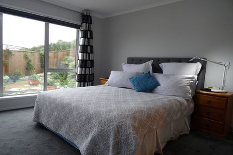 Photo of property in 16 Foxham Terrace, Churton Park, Wellington, 6037