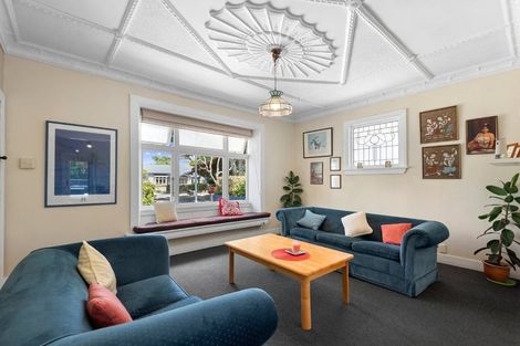 Photo of property in 17 Milverton Avenue, Hokowhitu, Palmerston North, 4410