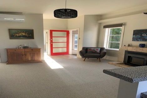 Photo of property in 21 Percival Road, Paraparaumu Beach, Paraparaumu, 5032