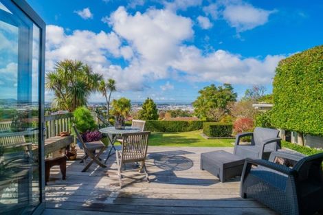 Photo of property in 33 Te Kawa Road, Greenlane, Auckland, 1061