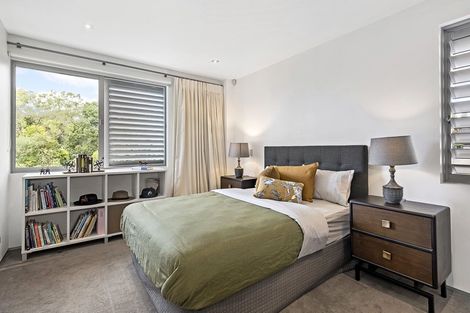 Photo of property in 8b Crown Lane, Remuera, Auckland, 1050