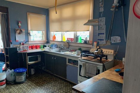 Photo of property in 16 Charlotte Street, Balclutha, 9230