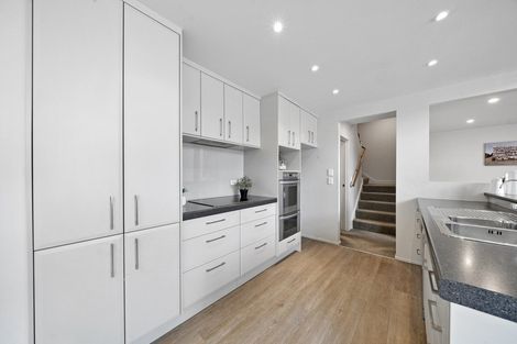 Photo of property in 9 Duncan Street, Tawa, Wellington, 5028