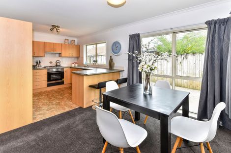 Photo of property in 31 Carisbrook Crescent, Papakura, 2110
