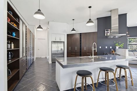 Photo of property in 334 Aokautere Drive, Aokautere, Palmerston North, 4471