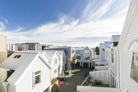 Photo of property in Pirie Street Townhouses, 17/35 Pirie Street, Mount Victoria, Wellington, 6011