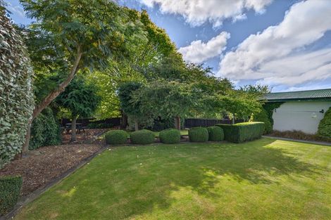 Photo of property in 73 Dunedin Street, Redwood, Christchurch, 8051