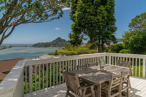 Photo of property in 2 Tairua Heights, Tairua, 3508