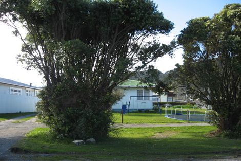 Photo of property in 51 Nelson Quay, Cobden, Greymouth, 7802