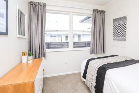 Photo of property in 12 Manapouri Place, Glenview, Hamilton, 3206