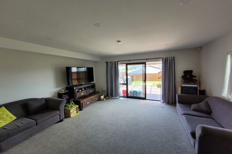 Photo of property in 39a Kahui Parade, Karaka, Papakura, 2113