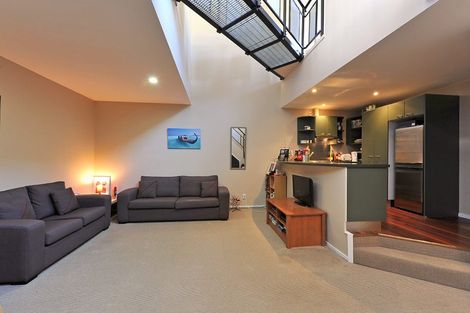 Photo of property in 8/17 Adelaide Road, Mount Cook, Wellington, 6021