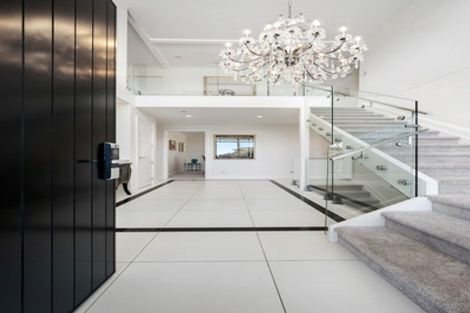 Photo of property in 6d Burford Place, Mellons Bay, Auckland, 2014