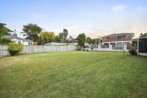 Photo of property in 19 Merchant Avenue, Te Atatu South, Auckland, 0610